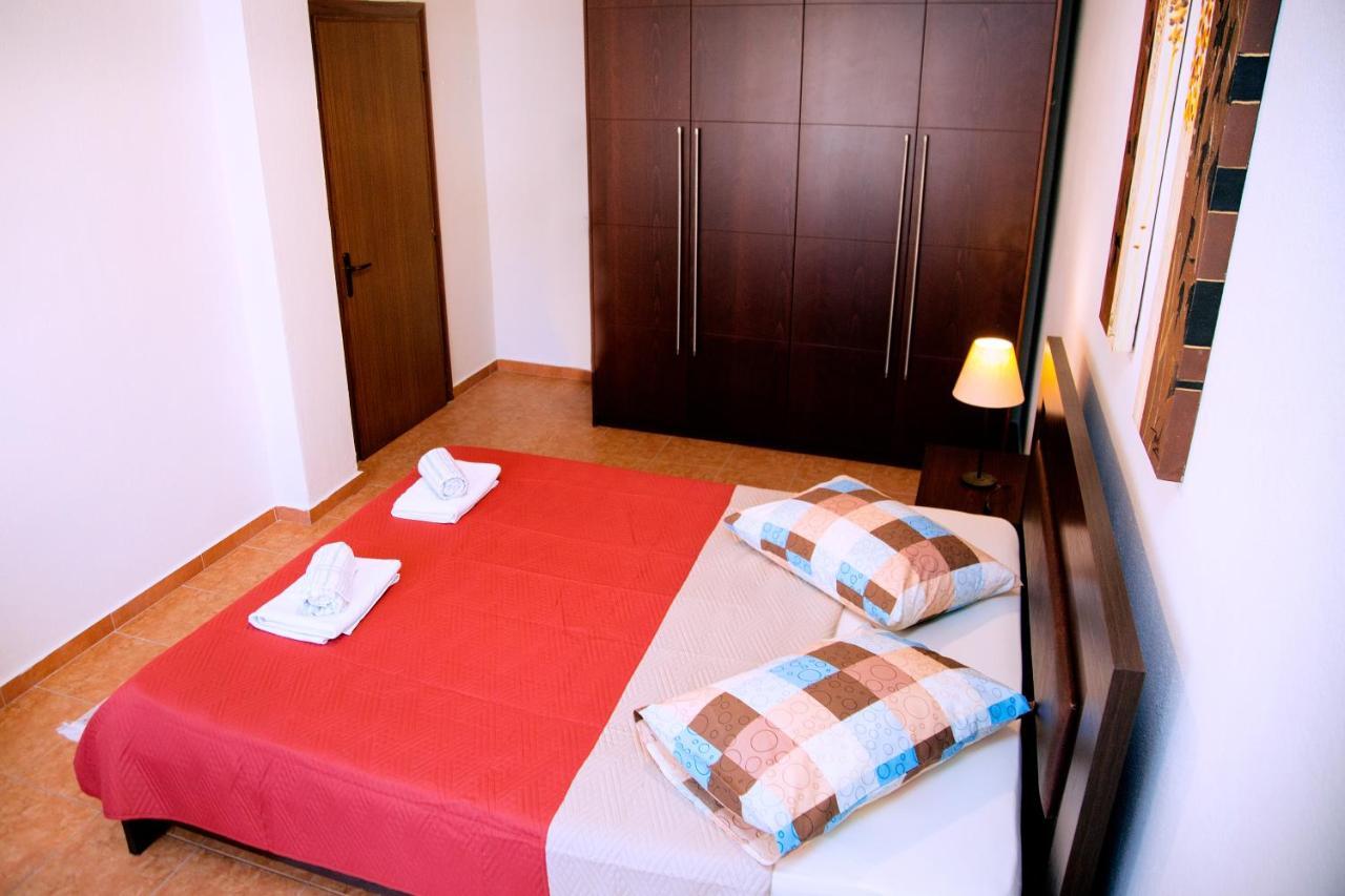 Comfortable House With Warm Hospitality Катеріні Екстер'єр фото